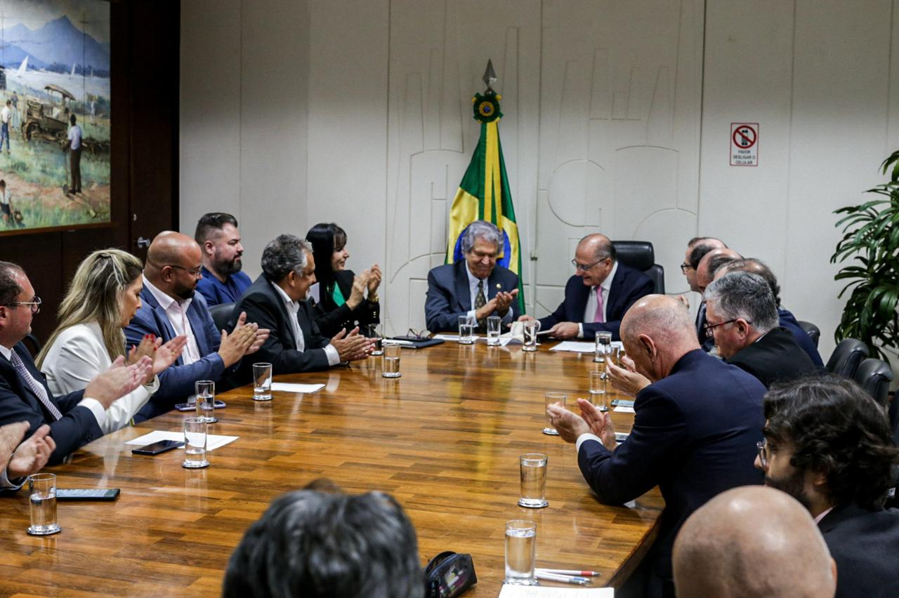 FENAINFO cumpre agenda com Alckmin e parlamentares em defesa da desoneração